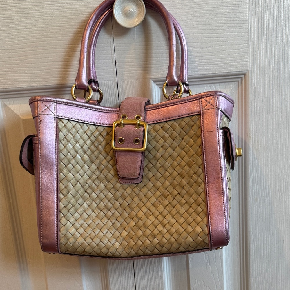 Elegant Woven Tan and Pink Handbag